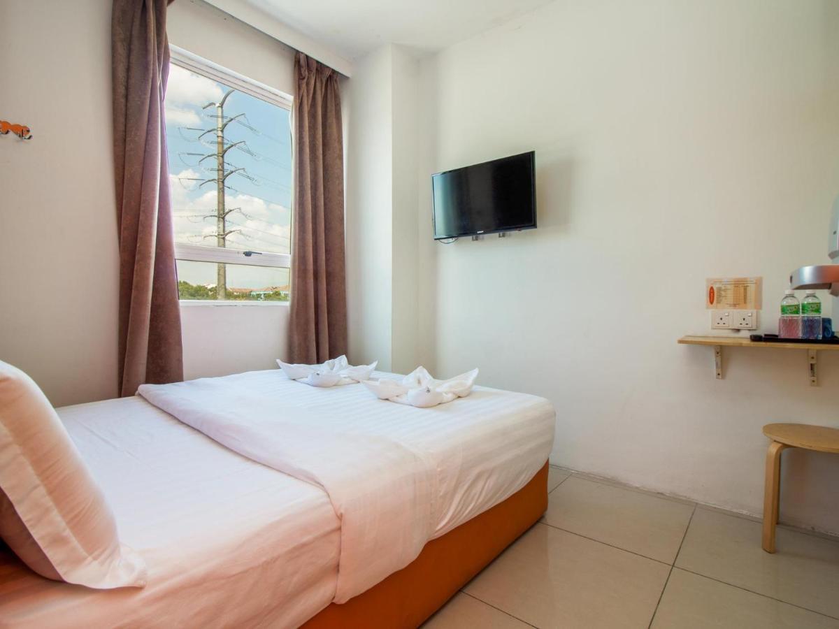 קואלה לומפור 1 Hotel Taman Connaught מראה חיצוני תמונה