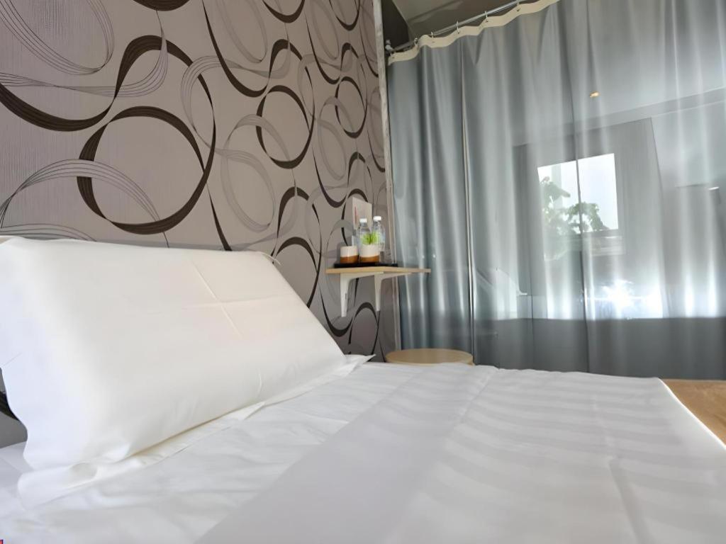 קואלה לומפור 1 Hotel Taman Connaught מראה חיצוני תמונה