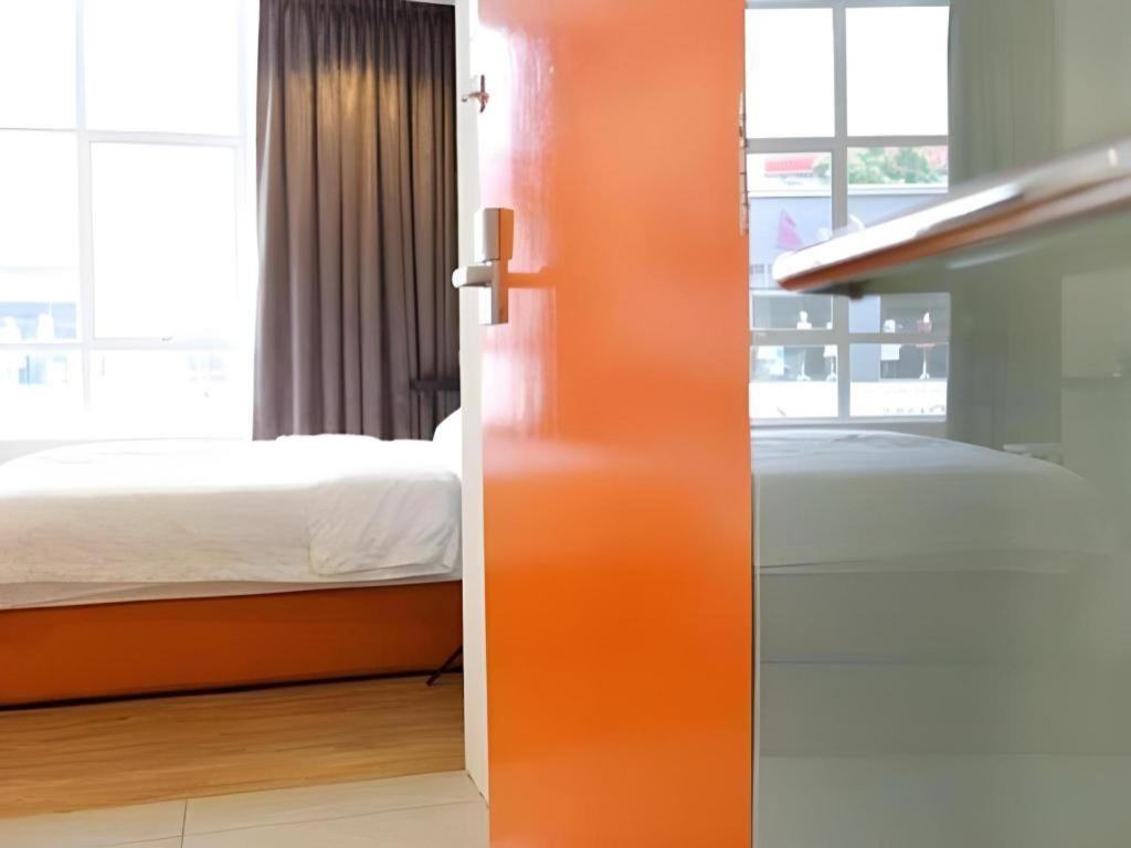 קואלה לומפור 1 Hotel Taman Connaught מראה חיצוני תמונה