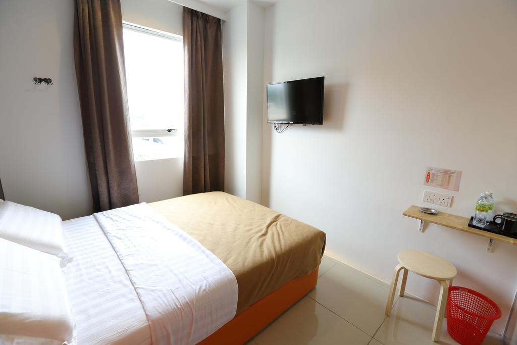קואלה לומפור 1 Hotel Taman Connaught מראה חיצוני תמונה